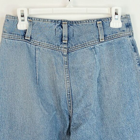 ABERCROMBIE & FITCH  Light Wash Cropped Mom Jeans Size 2R/26 Button Fly Raw Hem - Picture 6 of 13